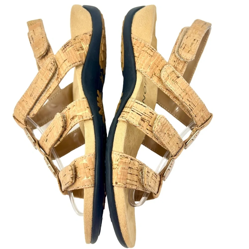 Vionic women's Amber gold cork adjustable strap sandals size 6